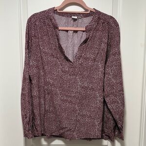 GAP Burgundy and White Speckle V-Neck Blouse